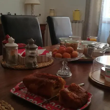 Relais De La Poste Chambres D'Hotes Bed and Breakfast 3*