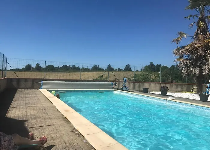 Relais De La Poste Ch Rose فندق مبيت وإفطار 3*