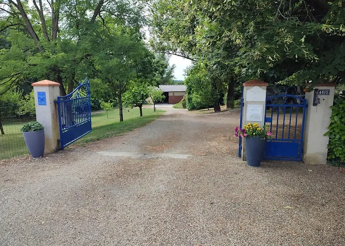 Relais De La Poste Ch Rose 3* مونكلار دو كيارْسي