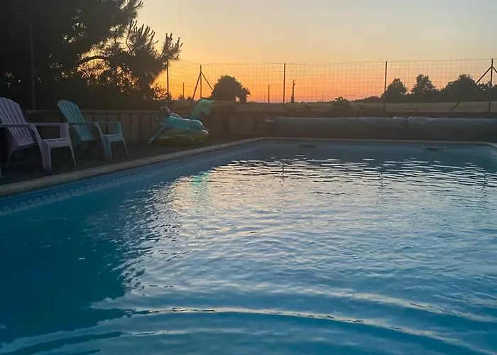 Relais De La Poste Ch Rose 3* مونكلار دو كيارْسي