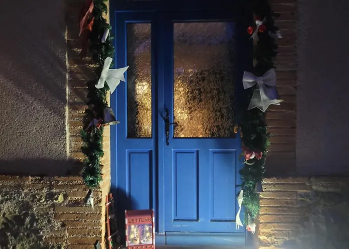 Relais De La Poste Ch Rose 3* مونكلار دو كيارْسي