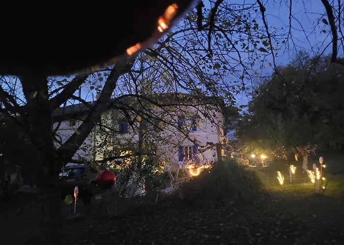 Relais De La Poste Ch Rose 3*