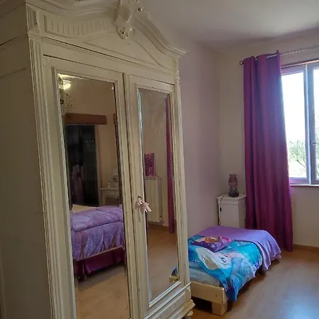Relais De La Poste Ch Rose Bed & Breakfast