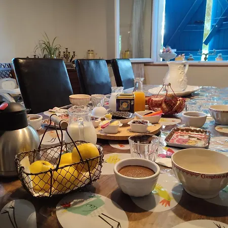 Relais De La Poste Ch Rose 住宿加早餐酒店 Monclar-de-Quercy