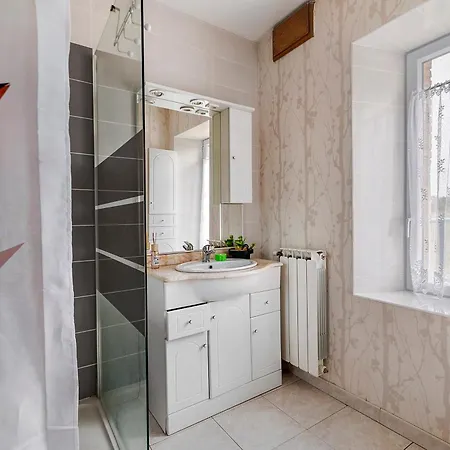 Relais De La Poste D'hotes Nocleg ze śniadaniem 3*